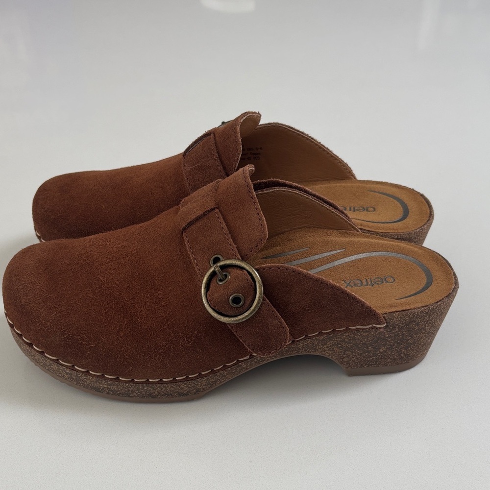 Aetrex Madison clogs. NWOT size 7.5-8 - Picture 3 of 16